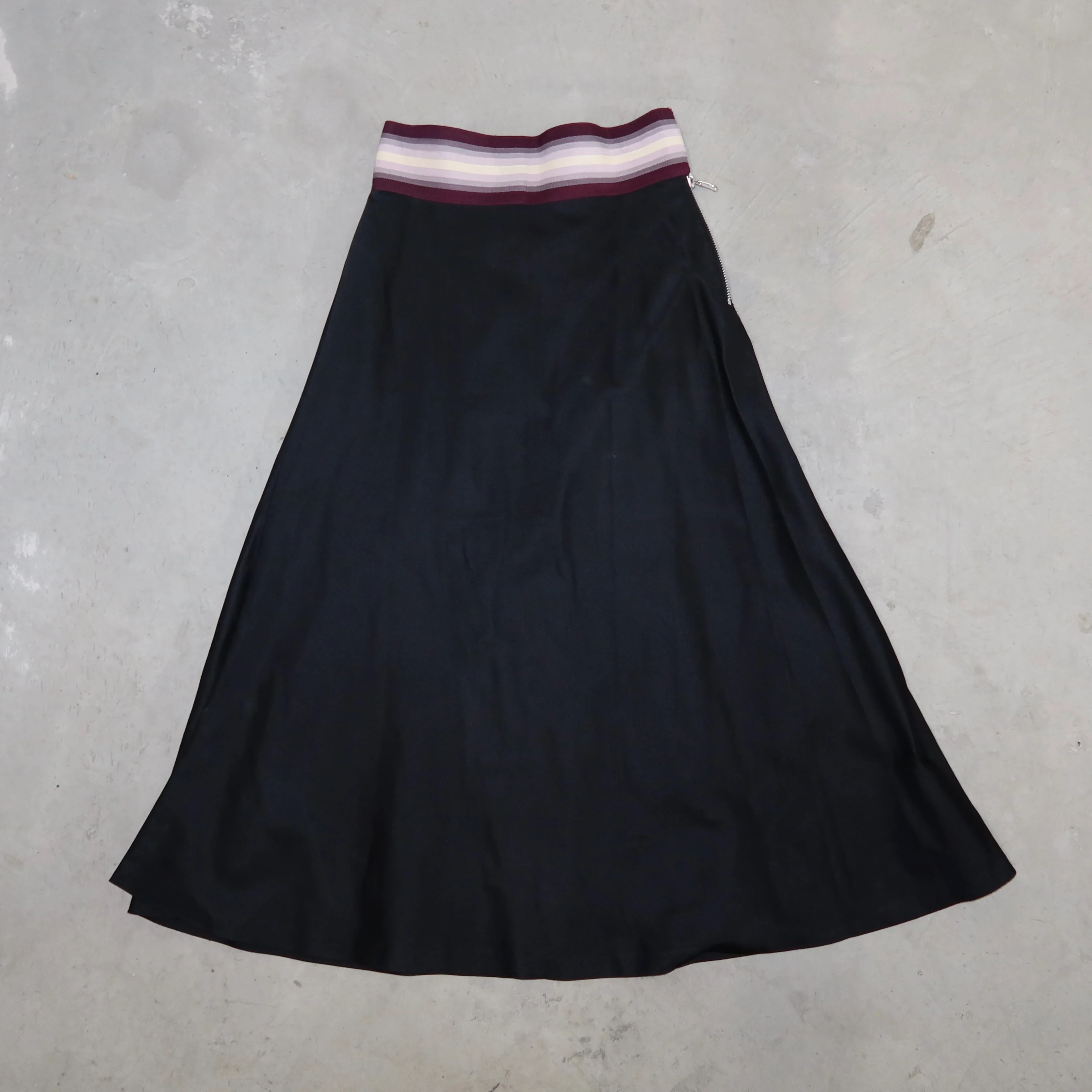 Chloé AW2001 Black Midi Skirt - Image 3