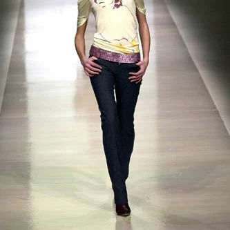 Chloé AW2001 Dark Wash Jeans - Image 4