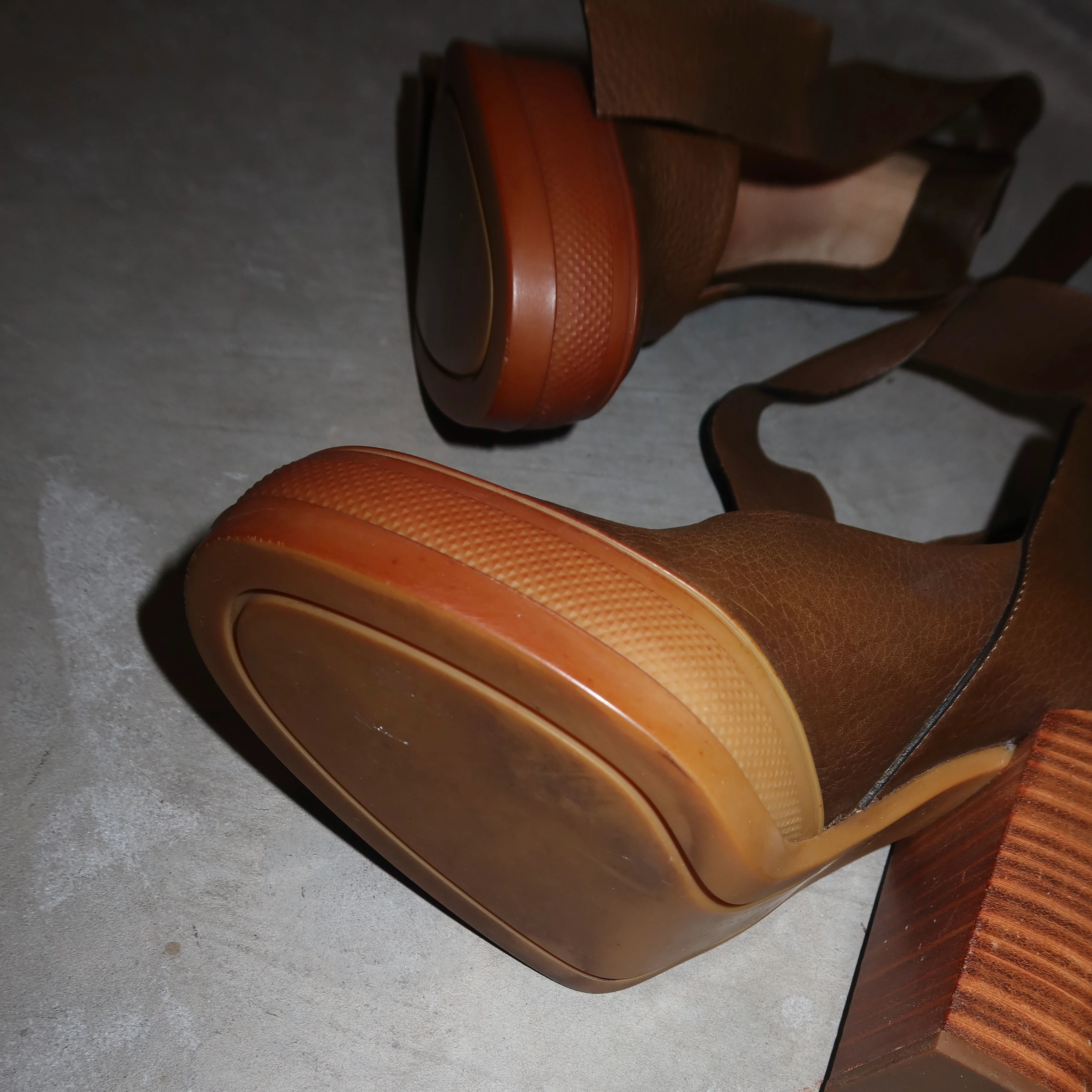 Chloé Pre-Fall 2014 Leather Wrap Heels (37.5) - Image 7
